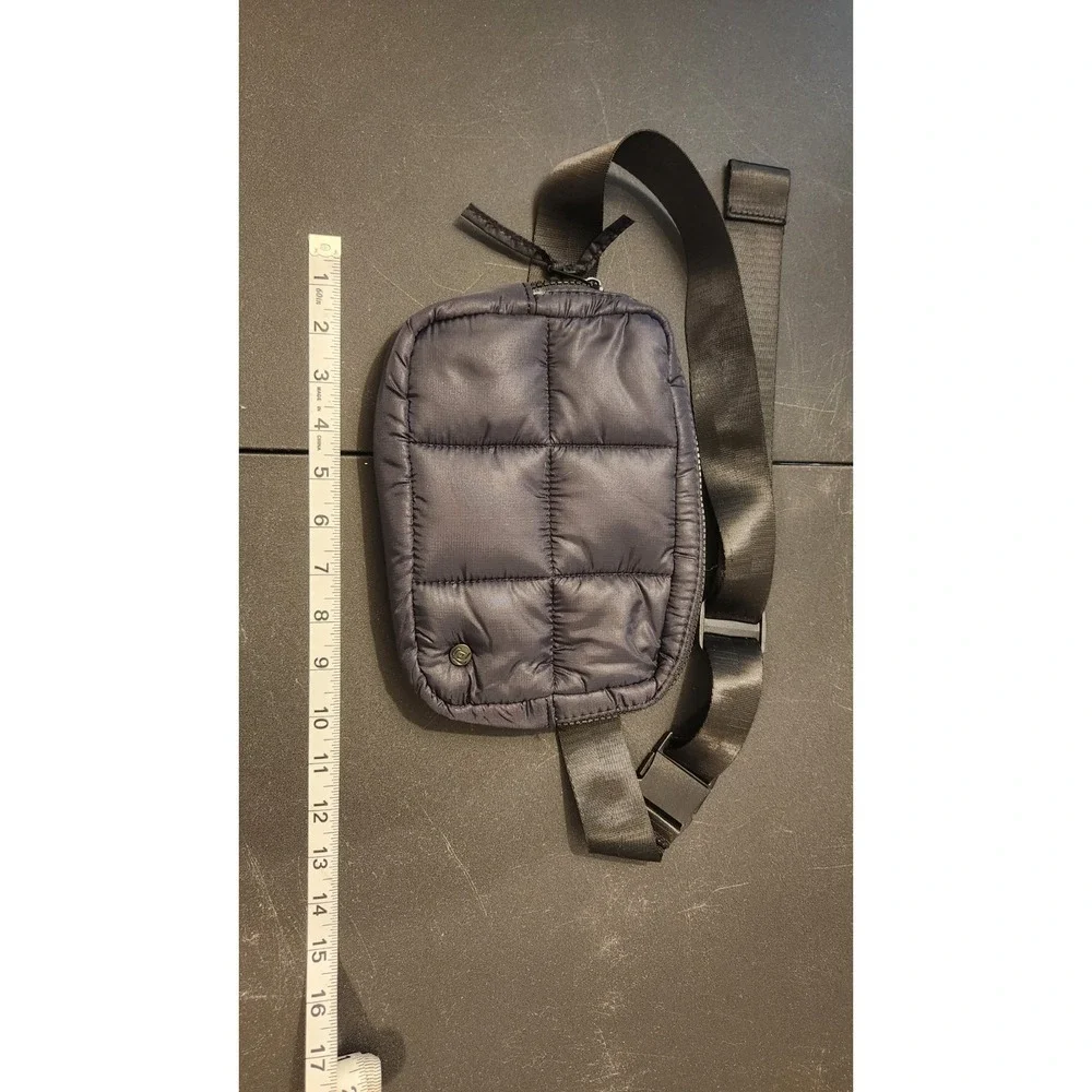 Apana studio to street Quilted belt bag‎ black